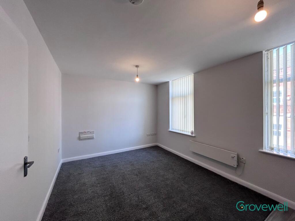 Apartment in Salford, Greater Manchester - View 4