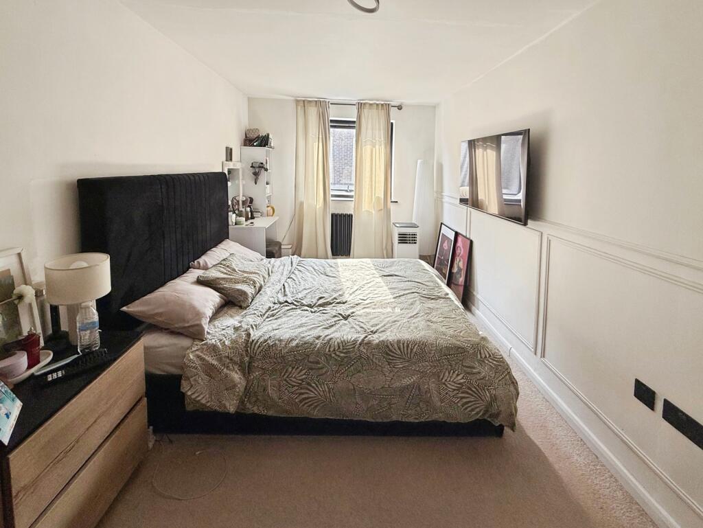 House in London, Royal Borough of Greenwich - View 5