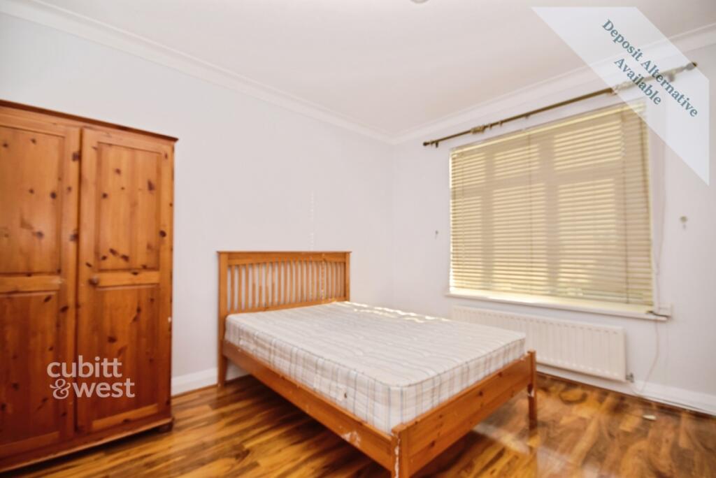 Main image of property: Fitzjames Avenue, Croydon CR0