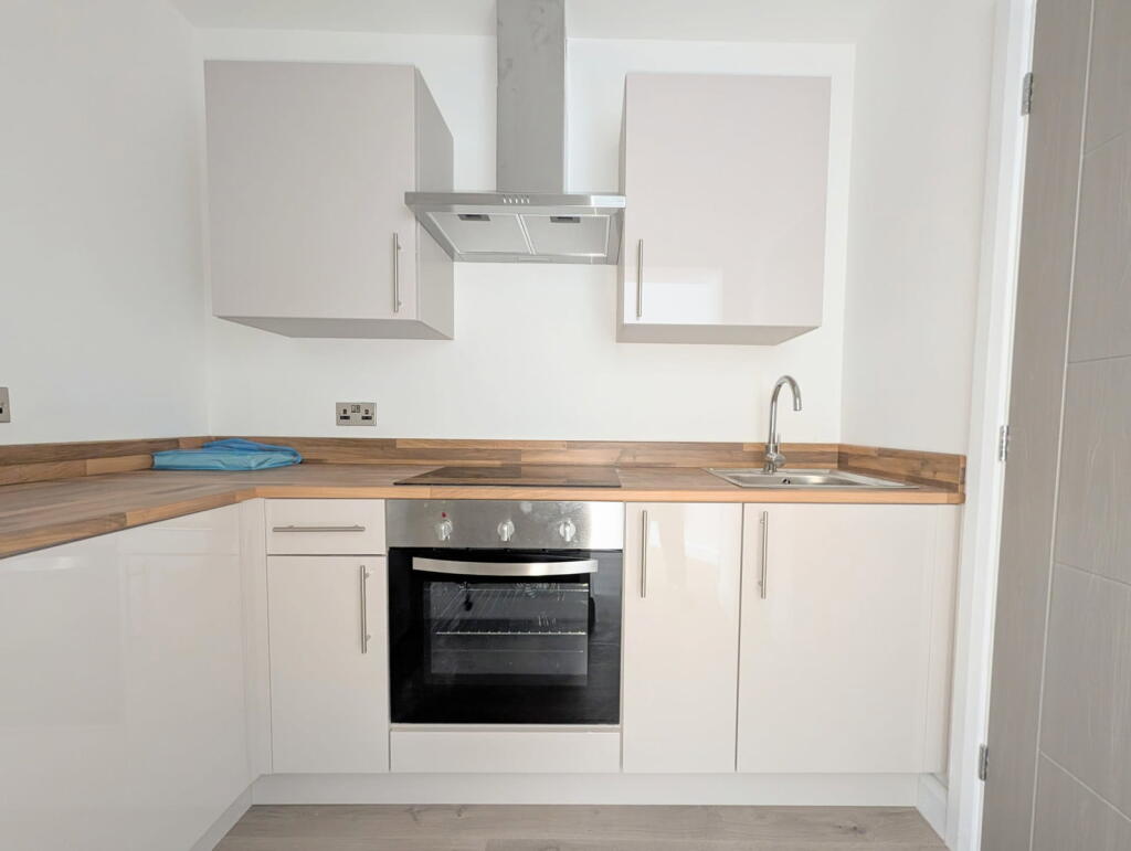 Main image of property: To Let - Ranelagh Drive, Ainsdale, PR8 - One Bed Ground Floor Apt