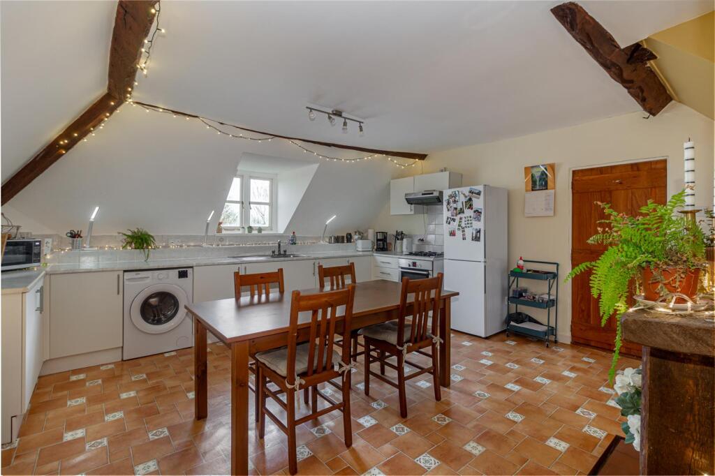 Apartment in Worcester, Worcestershire - More