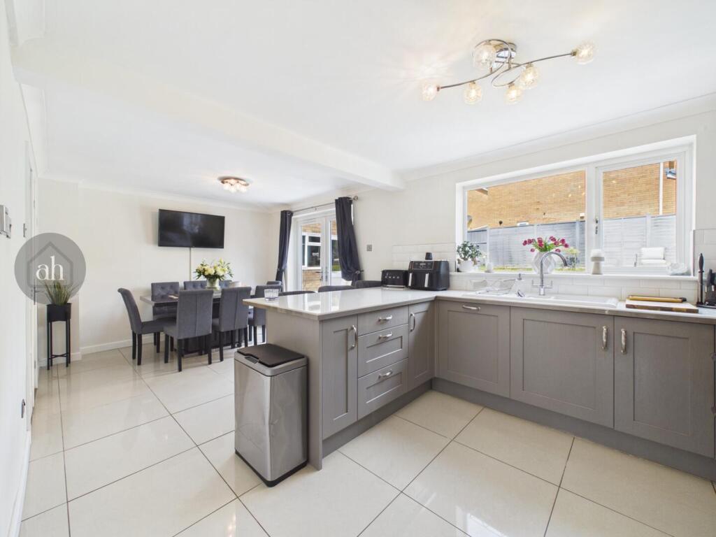 Plummer Close, Ixworth, photo 3