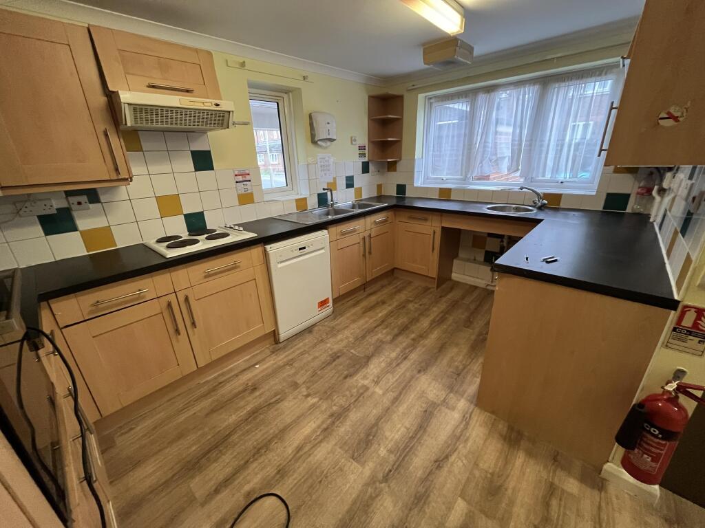 12 Old Hospital Close, Balham, London, SW12 photo 3
