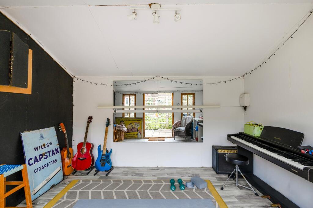 Additional image 10 of East Common, Harpenden, Hertfordshire
