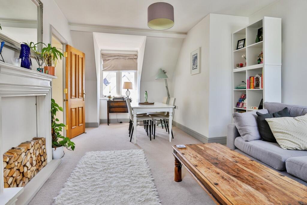 Apartment in Bournemouth - View 2