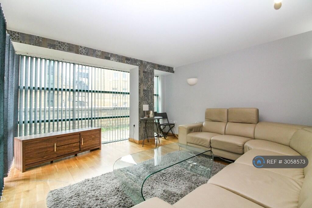 Stone Gate House, Bradford, BD1 photo 2
