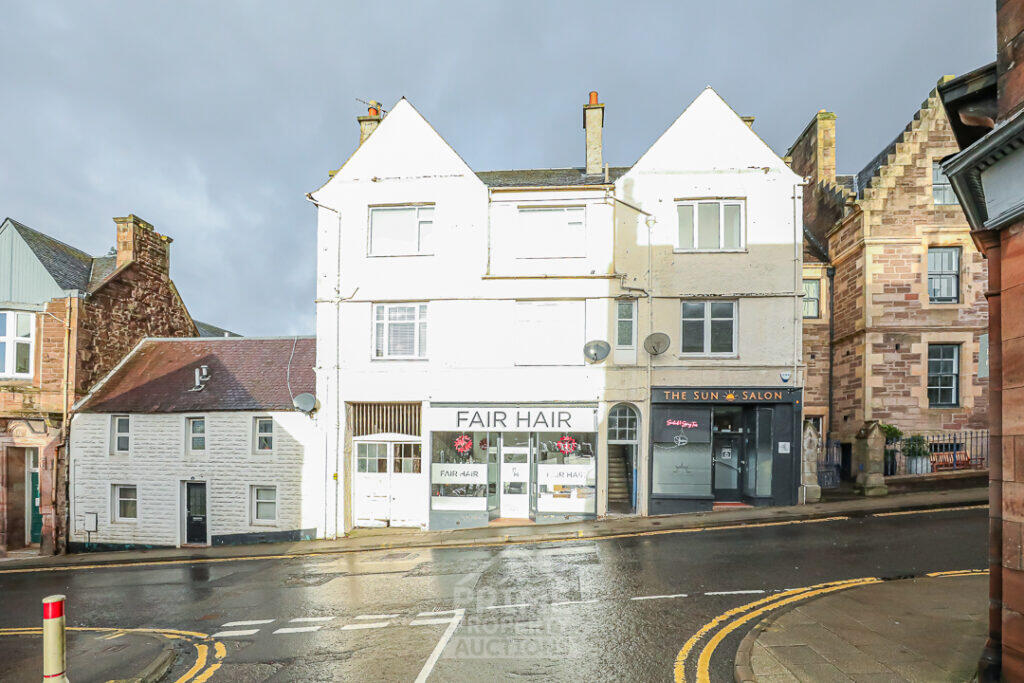 Main image of property: Flat 2, 27 King Street, Crieff, PH7 3AX