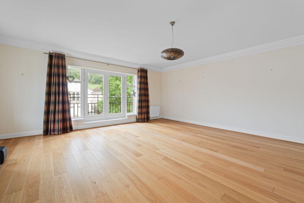 11 Craigerne Drive, Peebles EH45 9HN photo 3