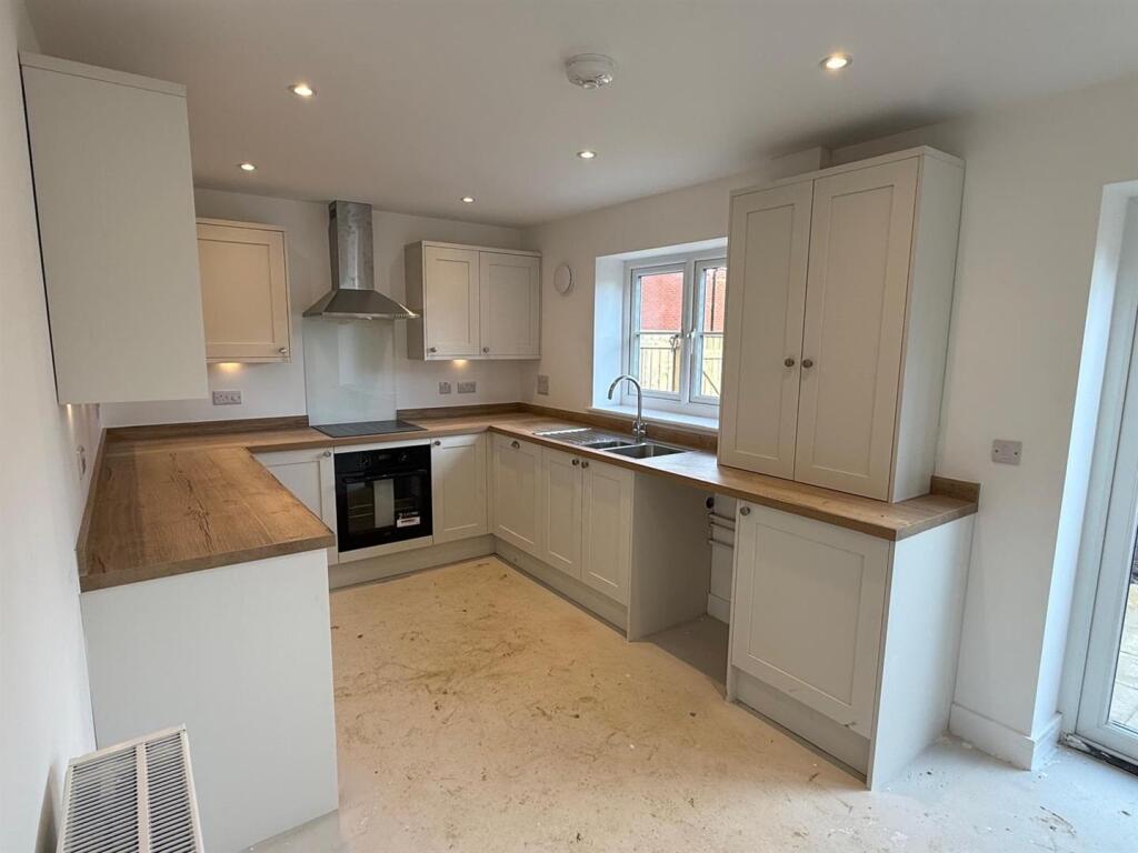 Plot 349 Curtis Fields, 66 Curtis Fields, Weymouth, DT4 0TS photo 3
