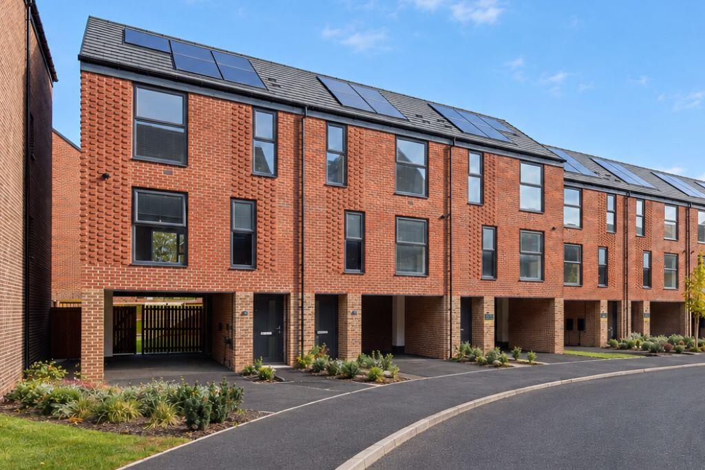 Main image of property: Wilford Lane,
West Bridgford,
NG2 7ST