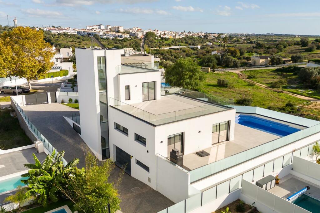 Main image of property: Algarve, Alcantarilha