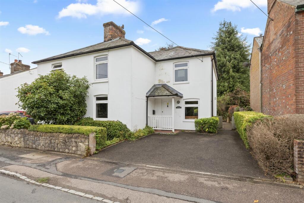 Main image of property: COMMONSIDE, DOWNLEY