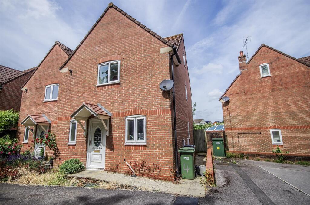 Main image of property: Old Barn Court, Cam