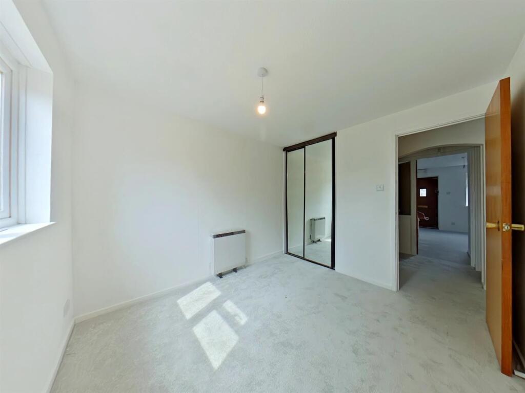 Apartment in Gosport, Lee-on-the-Solent - View 4