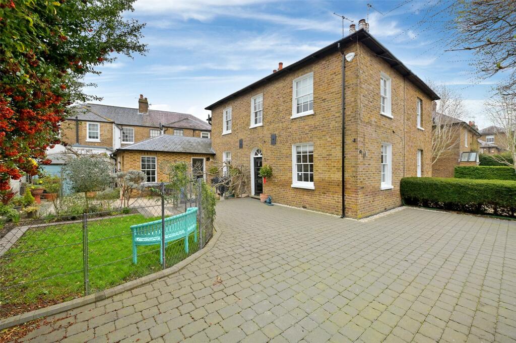 Main image of property: Gloucester Place, Windsor, Berkshire, SL4