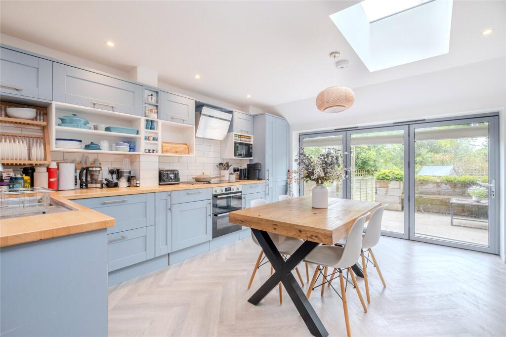 Main image of property: Valley Road, London, SW16