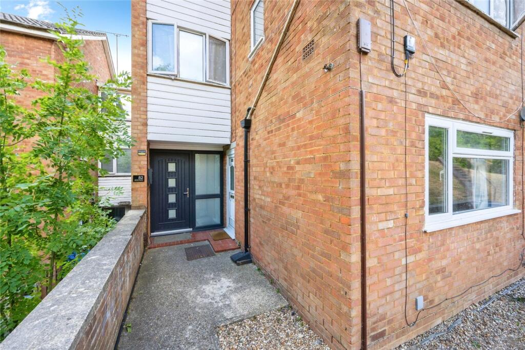 Apartment in Luton - View 3