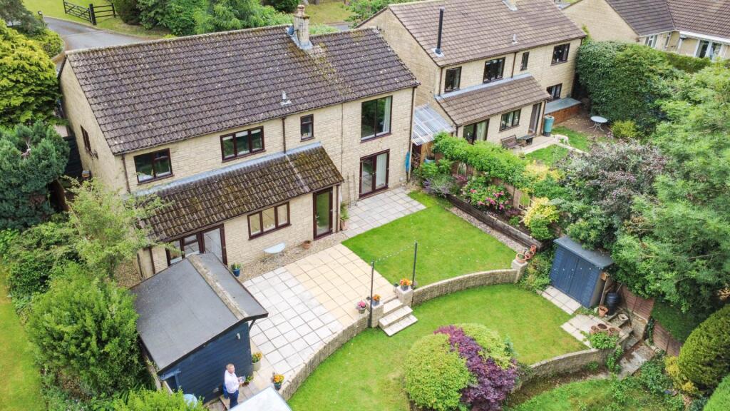 Main image of property: Perwell Close, Bredon, Tewkesbury, Gloucestershire