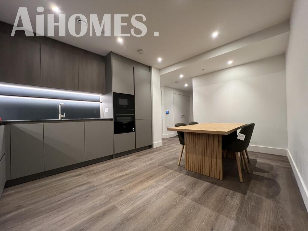 Modern 2B2B Apartment | Bow View Apartments | London E3|C111325 photo 4