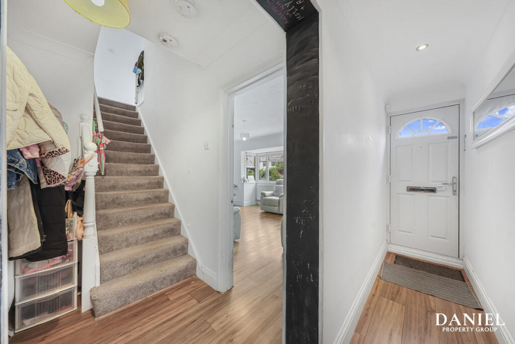 House in Basildon, Laindon - View 5