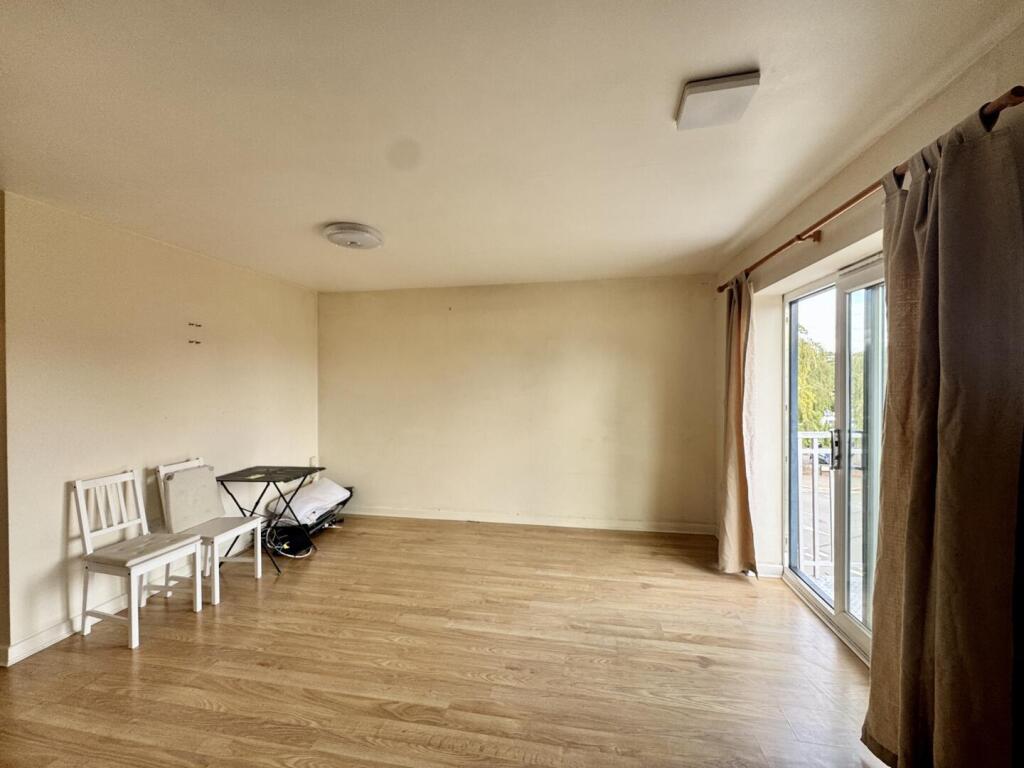 Apartment in Bedford, Cauldwell - View 2