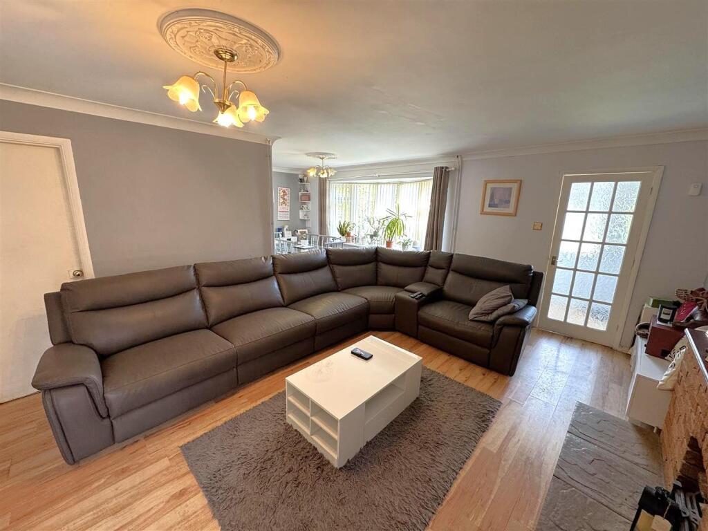 Pound Close, Great Oakley, Corby photo 4