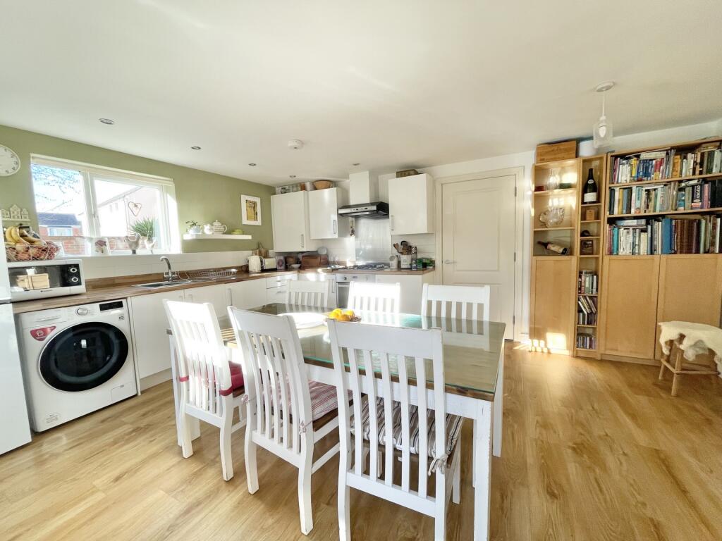 Apartment in Exeter, Devon - View 3