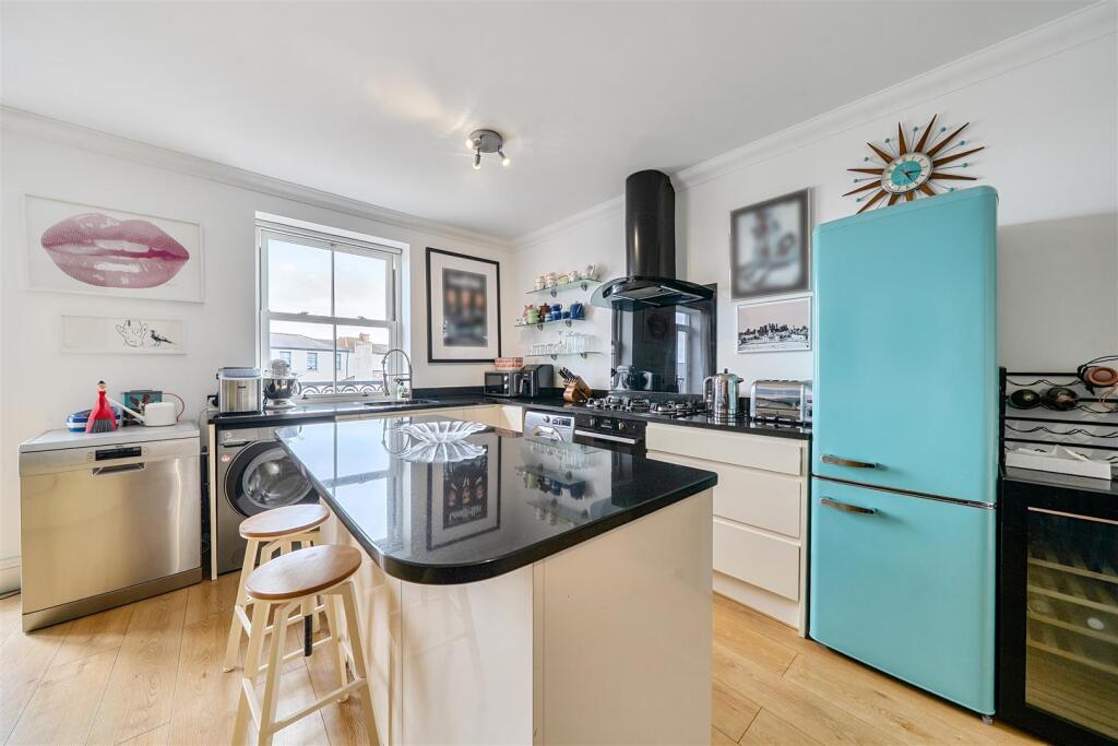 Apartment in Portsmouth - View 5