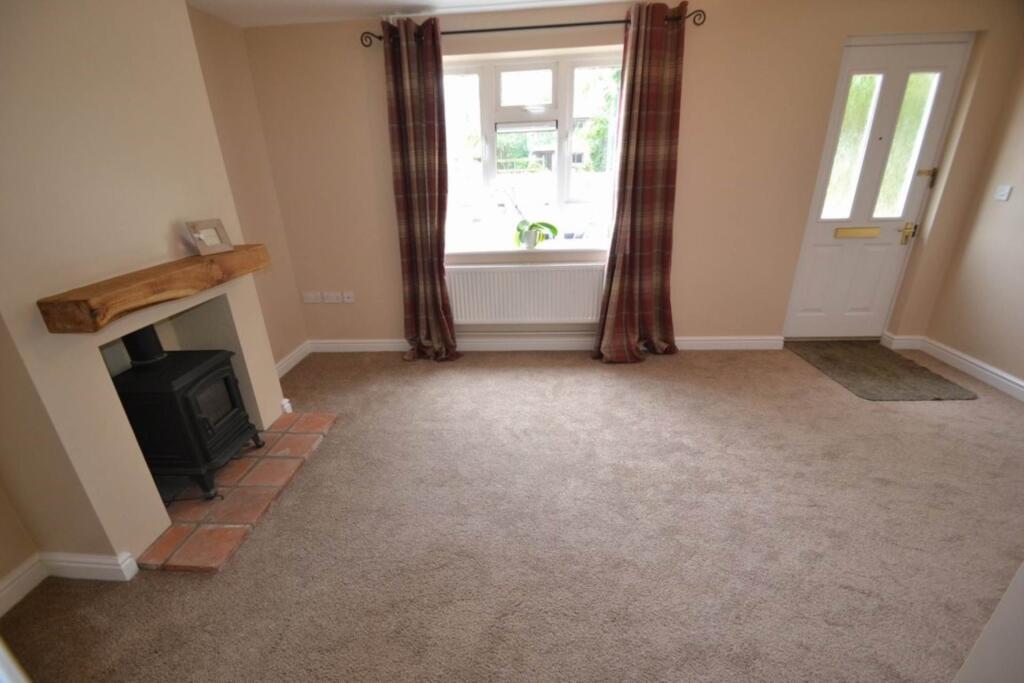 Norwich Road, Besthorpe photo 4