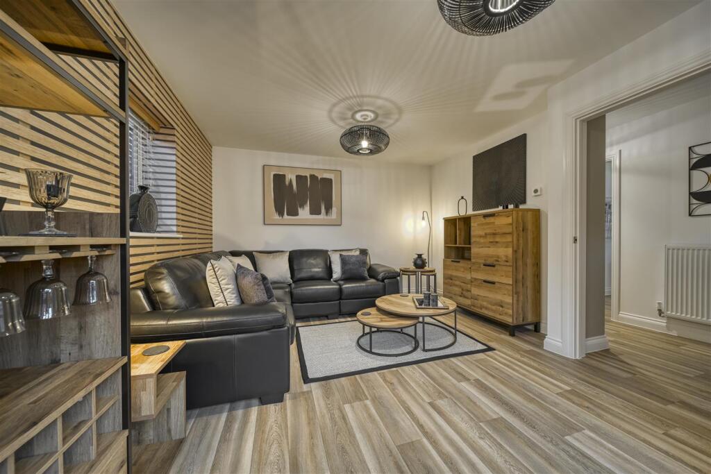 House in Portsmouth - View 4