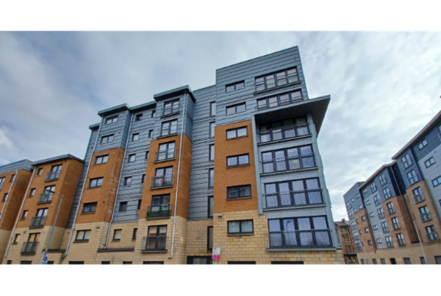 Main image of property: 4/2 , 76 BARRLAND STREET , G41 1RE