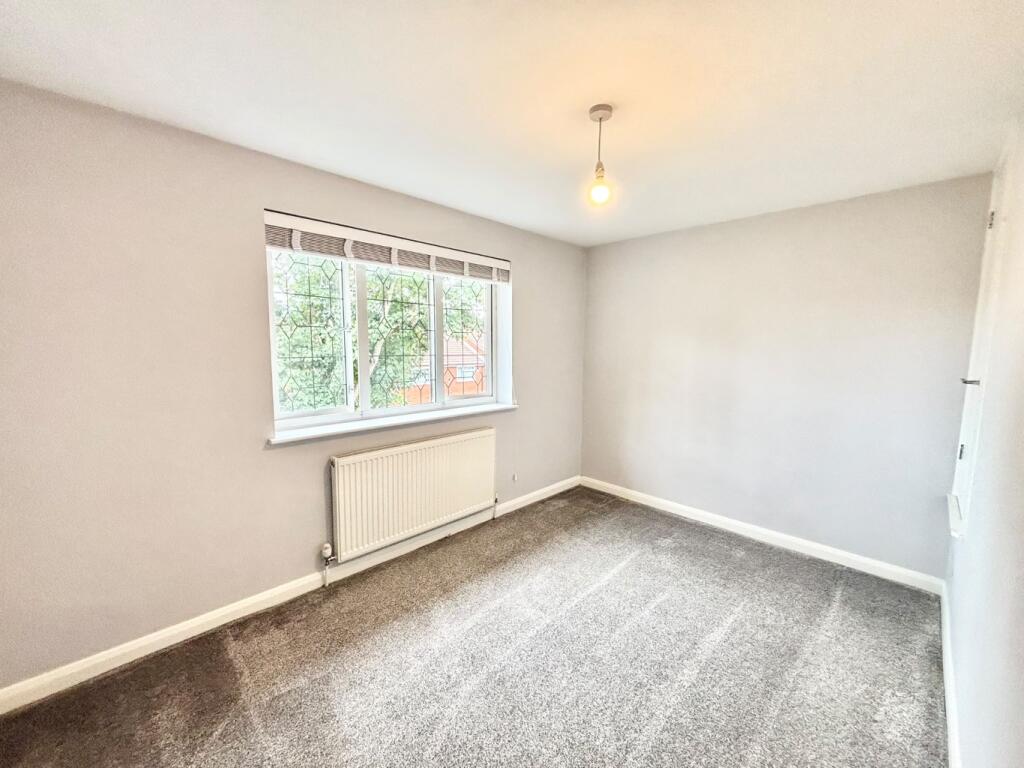 House in Tameside, Greater Manchester - More