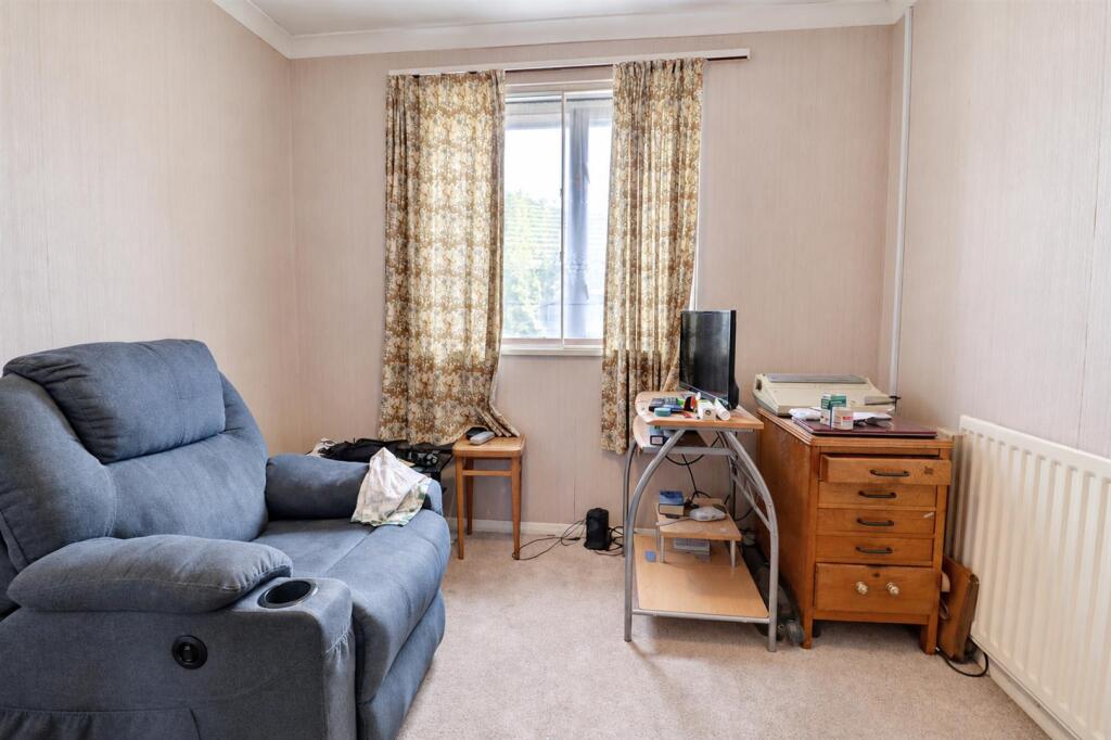 House in Walsall, Leighswood - More