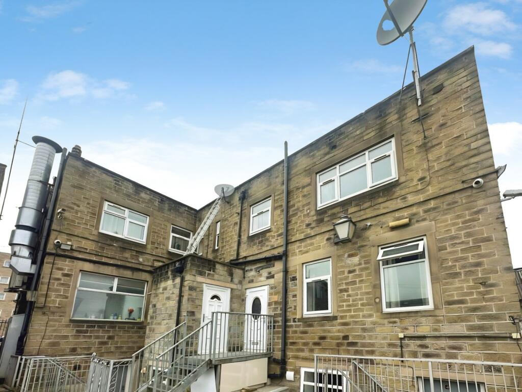 Main image of property: Wakefield Road, Huddersfield, West Yorkshire, HD5