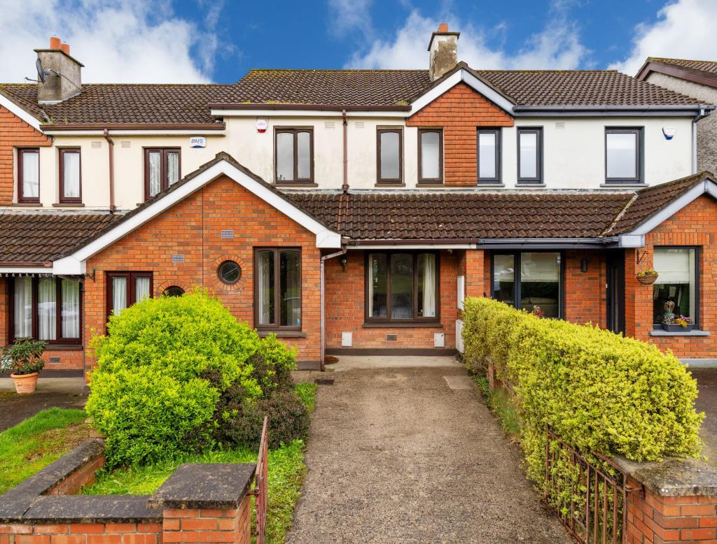 Main image of property: 98 Glasnevin Downs, Glasnevin, Dublin 11, D11 NHH0