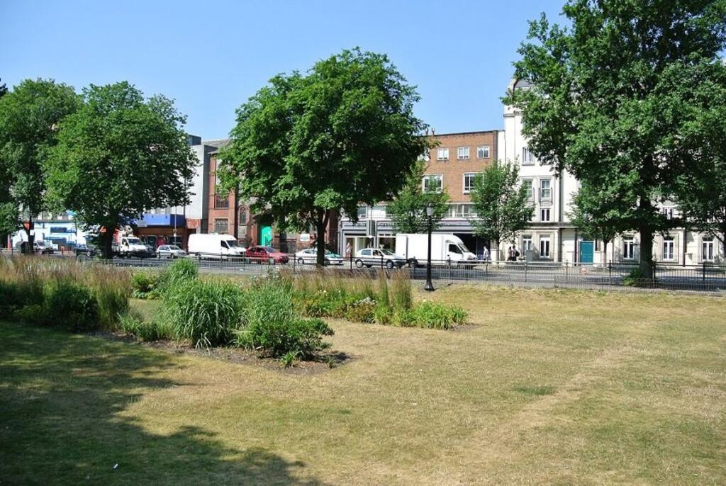 Main image of property: B/20-22 Gloucester Place BN1 4AA