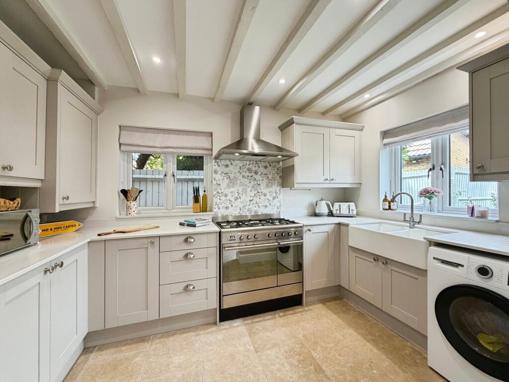 House in Worcester - View 4