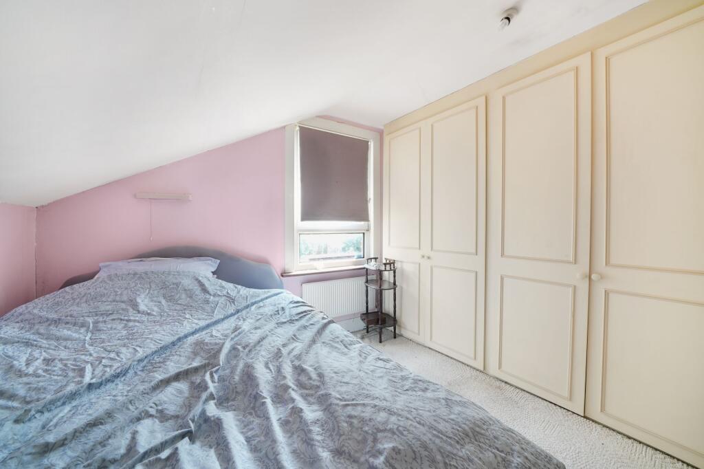 Apartment in London, Thornton Heath - More