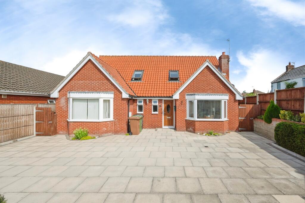 Main image of property: Common Road, Hemsby, Great Yarmouth