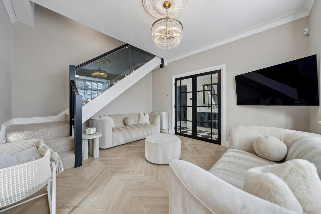 House in Glasgow, Killermont, East Dunbartonshire - View 5