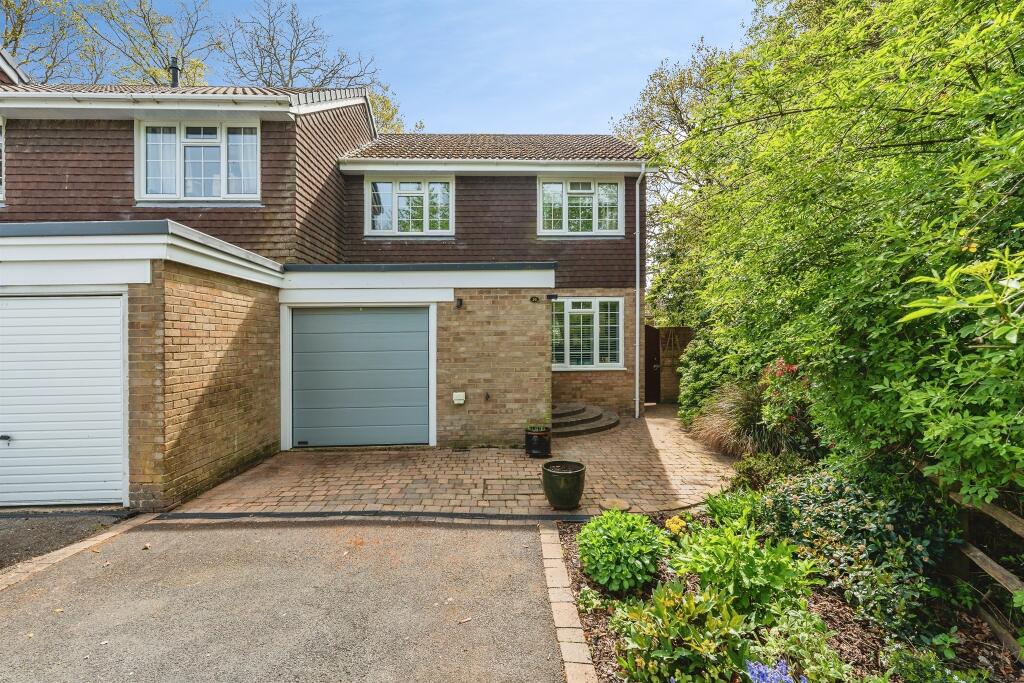 Main image of property: St. Evox Close, Rownhams, Southampton