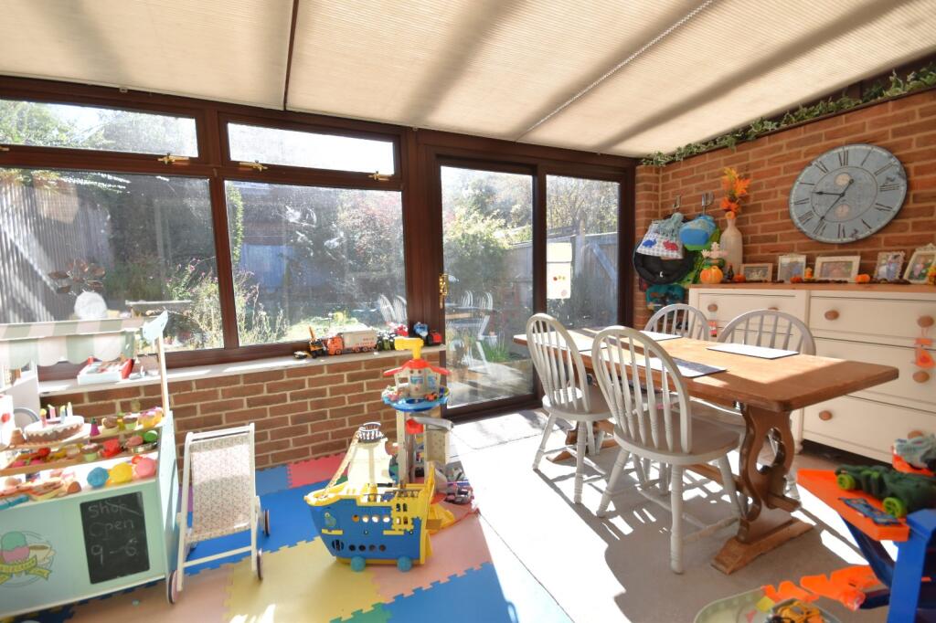 House in Horsham, North Heath, North Horsham - View 4