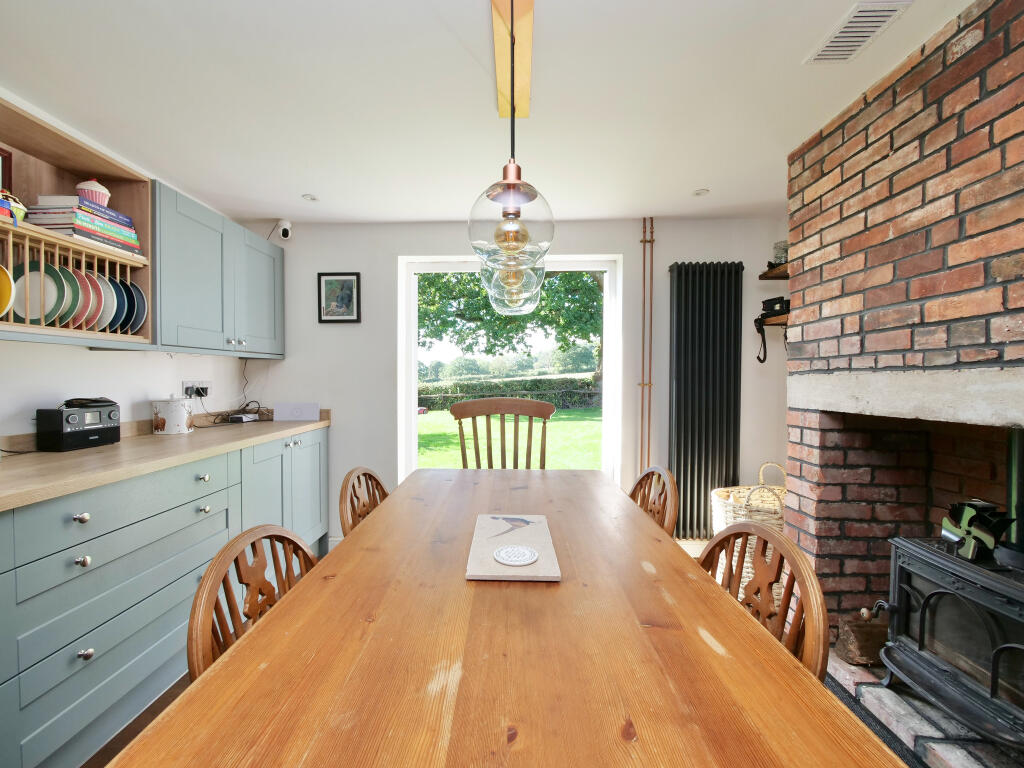 House in Salisbury, Cann - View 4