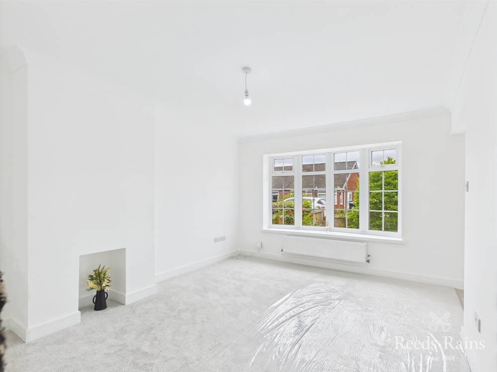 Faverdale Avenue, Middlesbrough, North Yorkshire, TS5 photo 2
