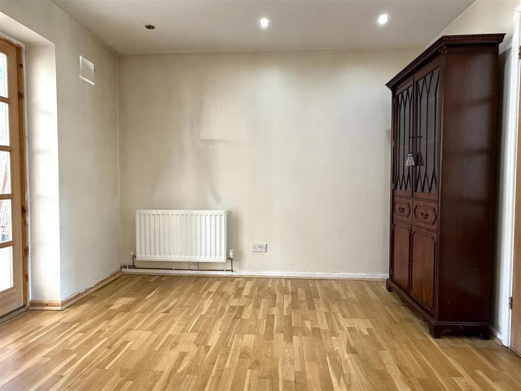 House in South Staffordshire, Perton - View 5