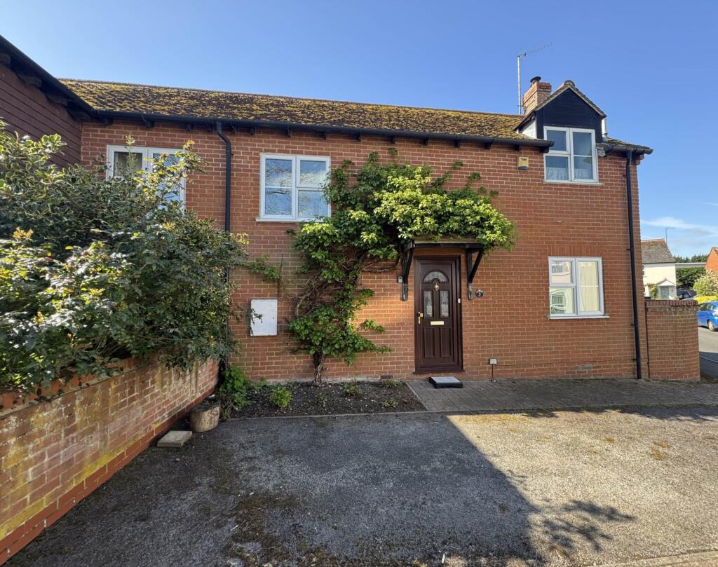 Main image of property: Hurdlers, Watlington