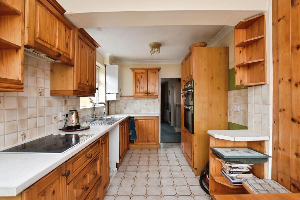 House in Salisbury, Wyndham Park - View 4