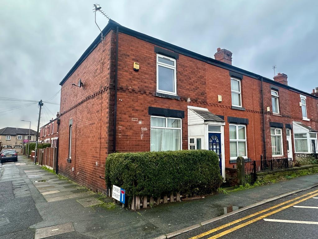 Main image of property: Lower Bents Lane, Bredbury, Stockport, Cheshire, SK6 2NN