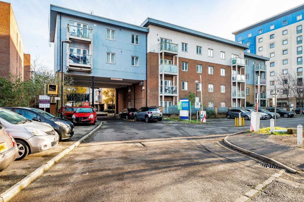 Main image of property: Slough, Berkshire, SL2