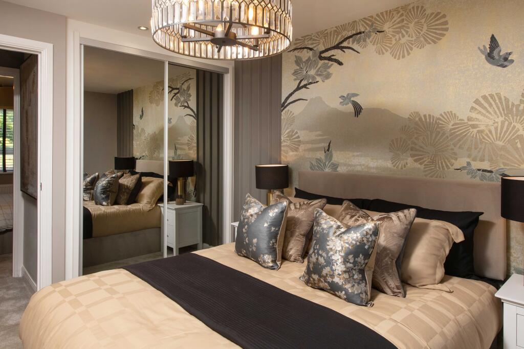 House in Grimsby, New Waltham - More
